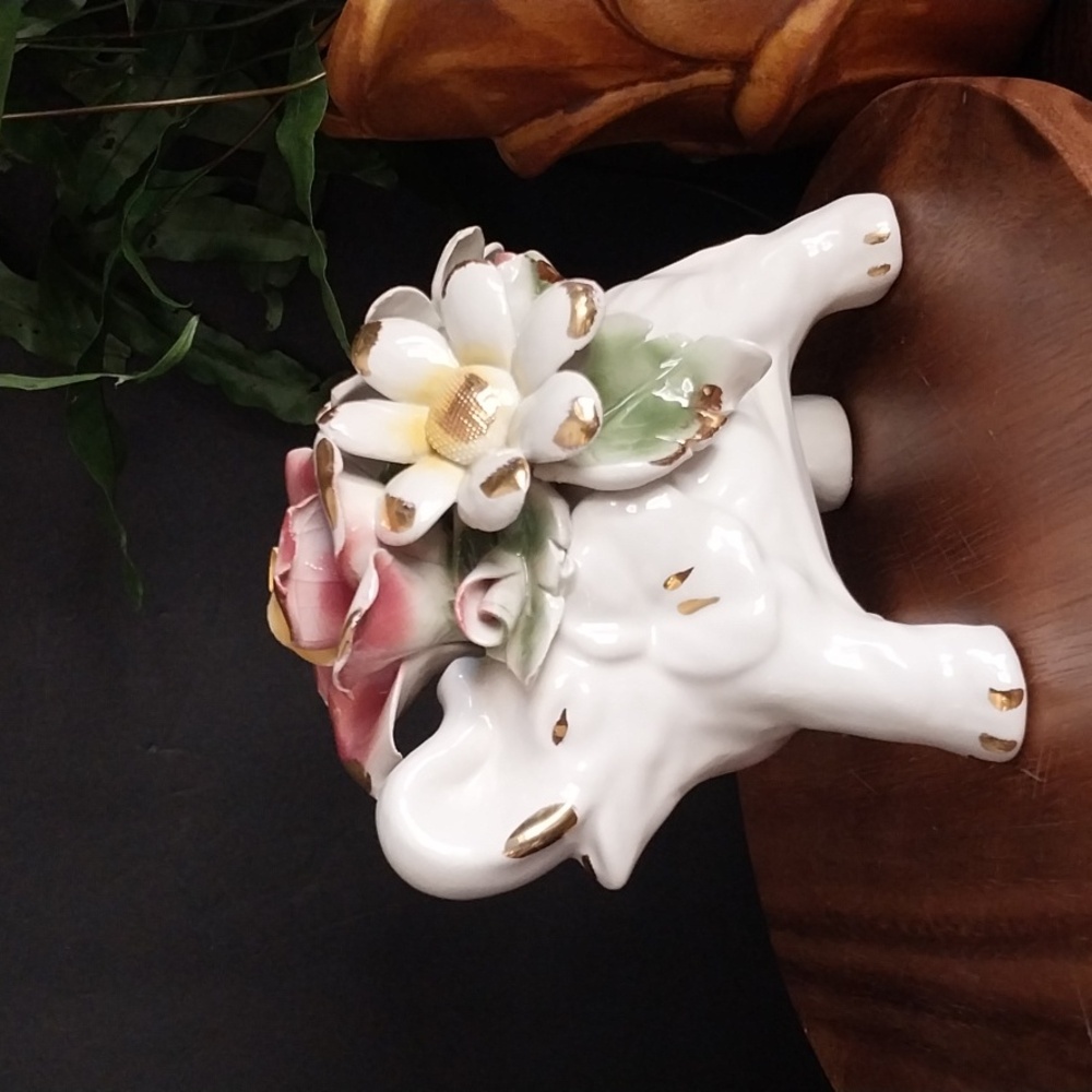 🤑🤑Vintage Capodimonte Italy Porcelain Elephant Hand Painted Floral Figurine